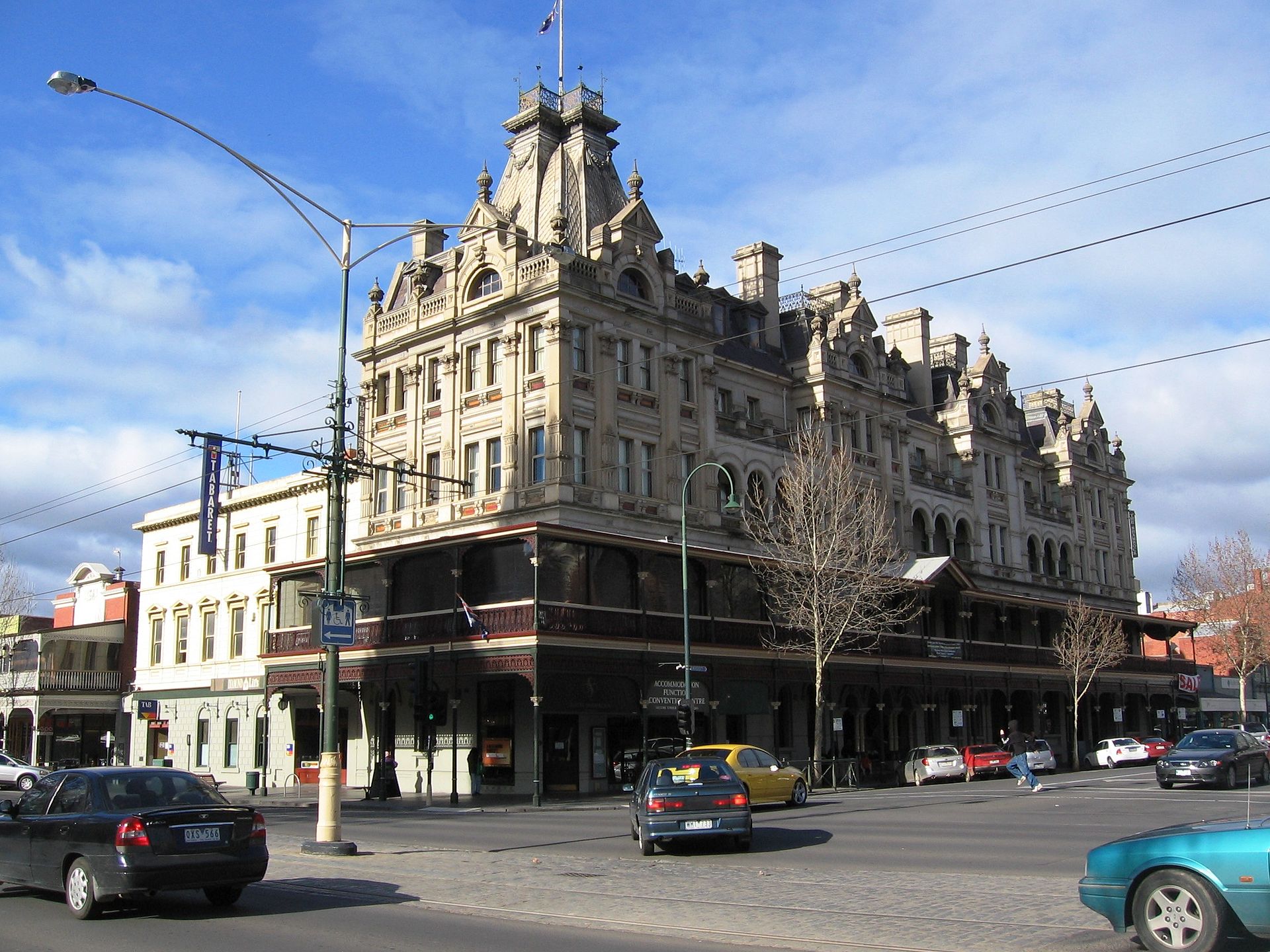 1920px-BendigoShamrockHotel